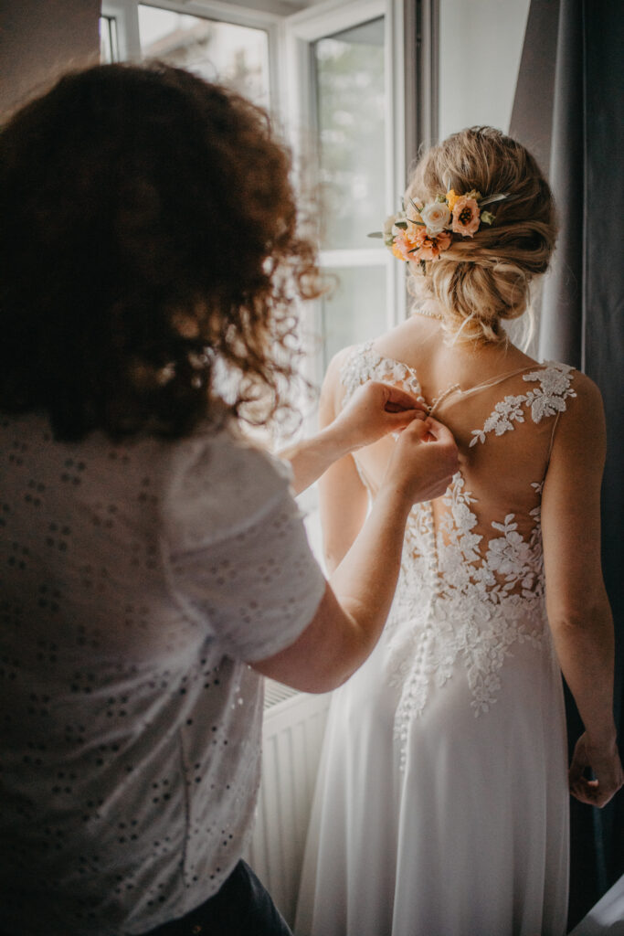 komplettplanunghochzeit Zeremonienmeister Wedding Day Manager Getting Ready am Hochzeitstag