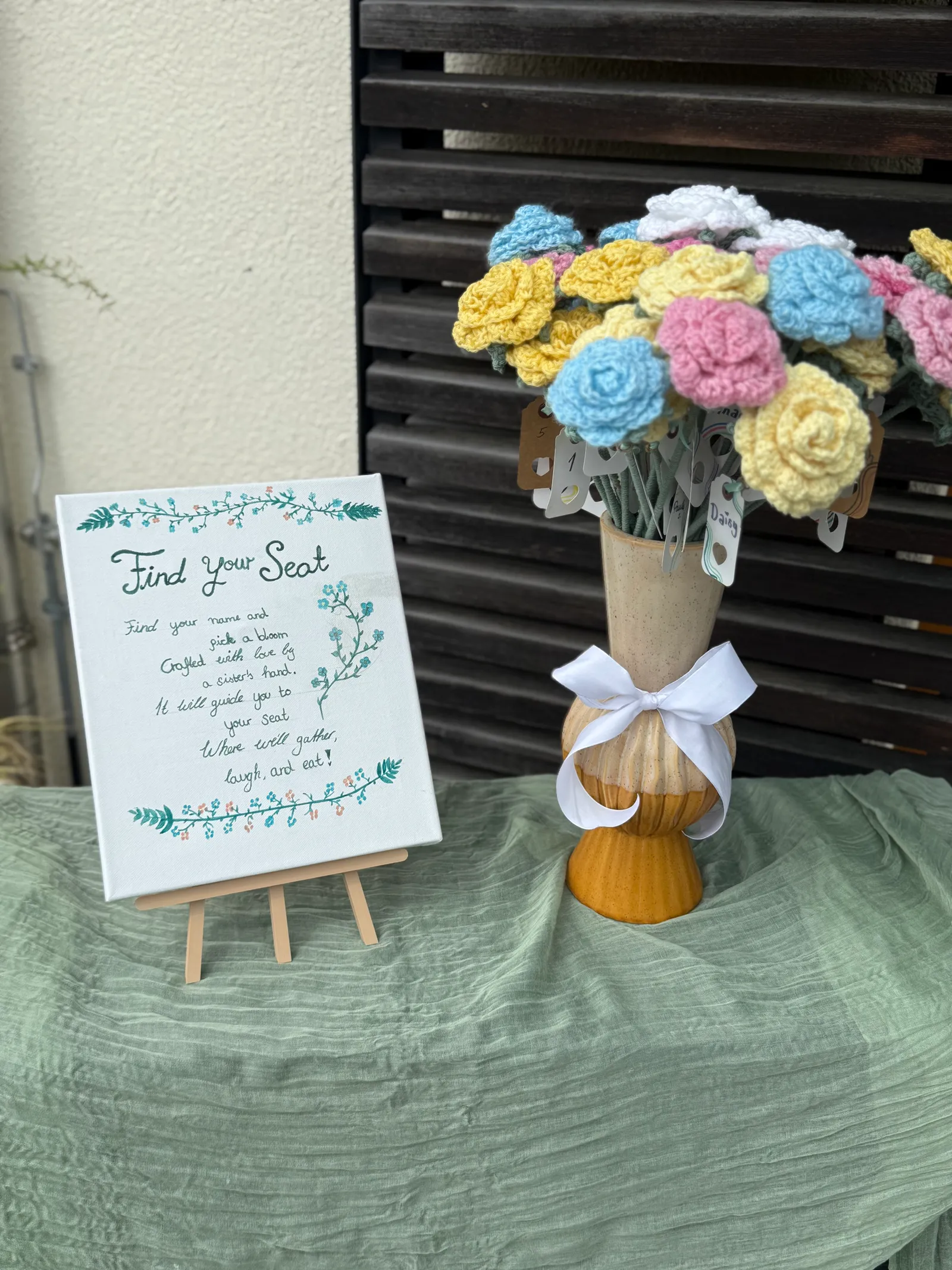 Gehäkelte Blumen als Brautschmuck: Kurios oder genial?, Abbildung 3